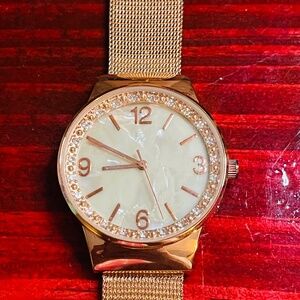 Ding Feng women’s watch